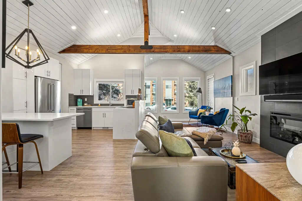 02cce840 1855 4168 967f d4853093132f