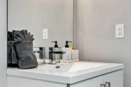 04996c33 ae53 4e00 b7b1 00a35c23f5f2