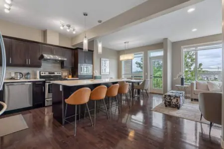 0ab5b481 93da 4b82 b685 d69b22ffabf3