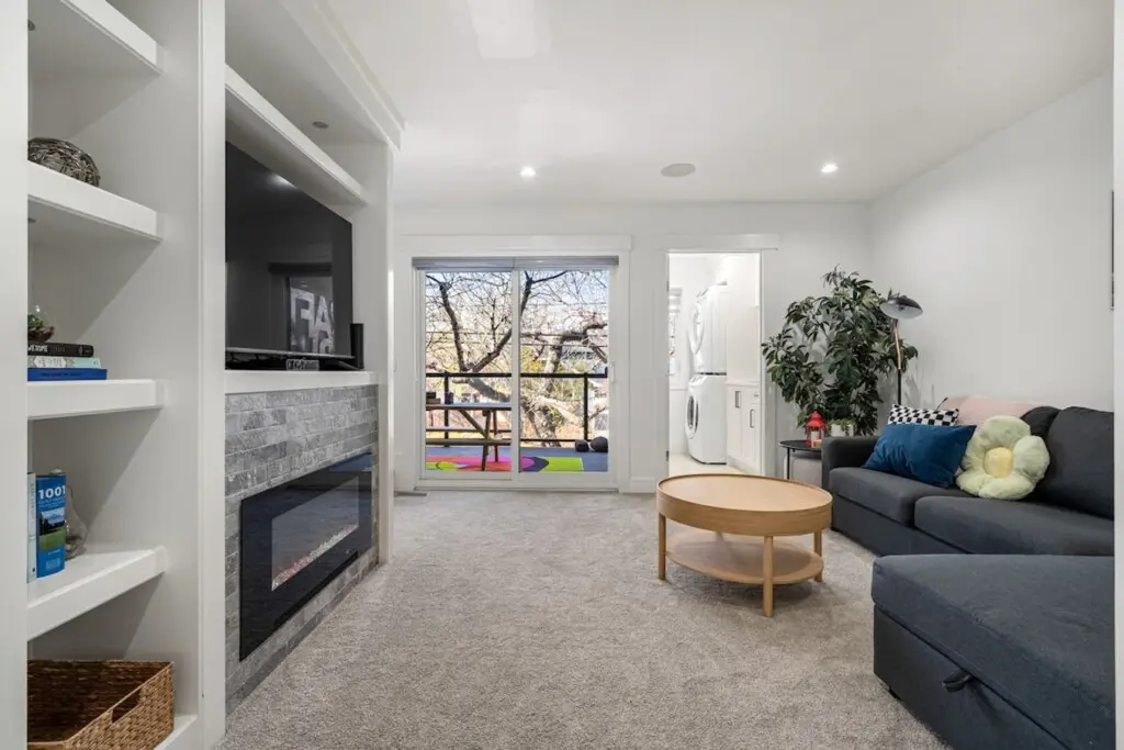 119ea412 14d3 4976 b25a 691be579fbbc