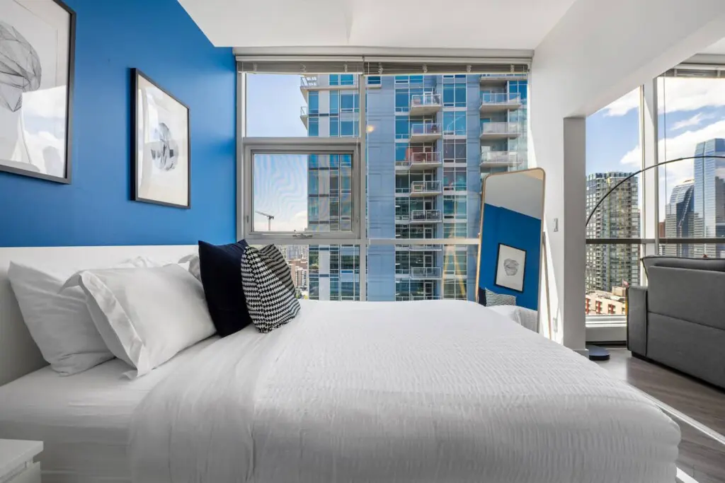 128afd47 3ed8 43b1 a76a 1eedb4668201