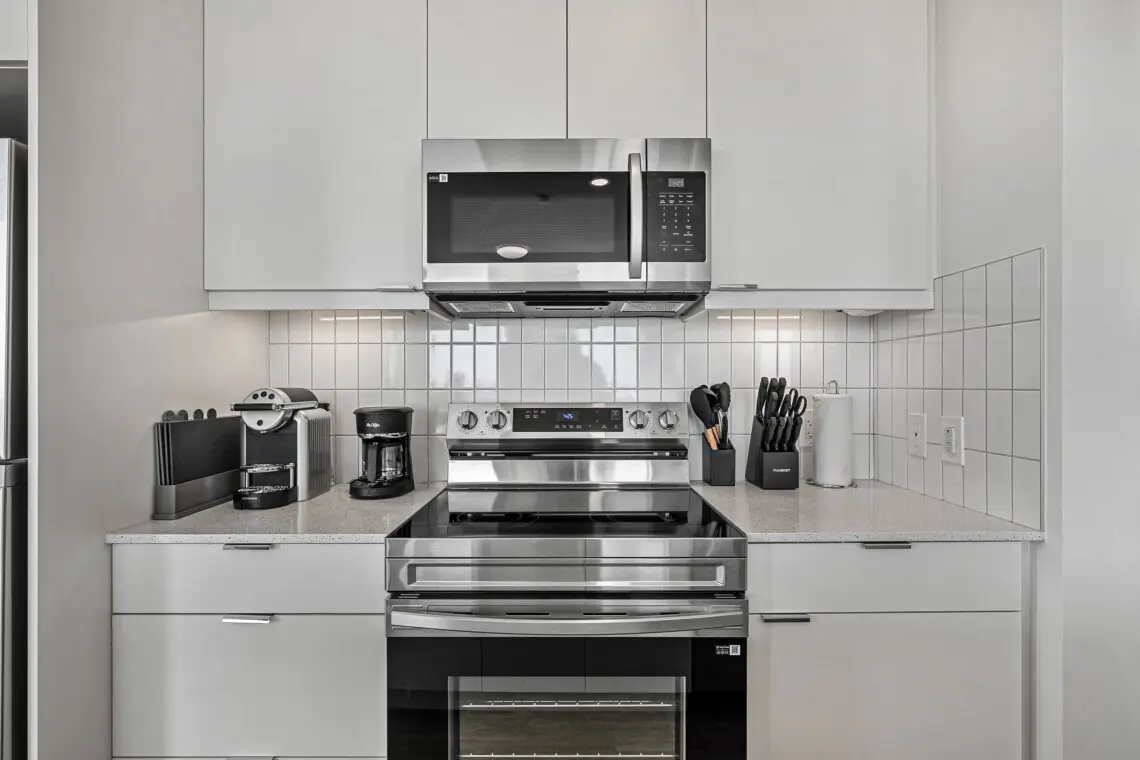 14c2b970 0f30 43f9 b1a4 96fdc7cf86ba