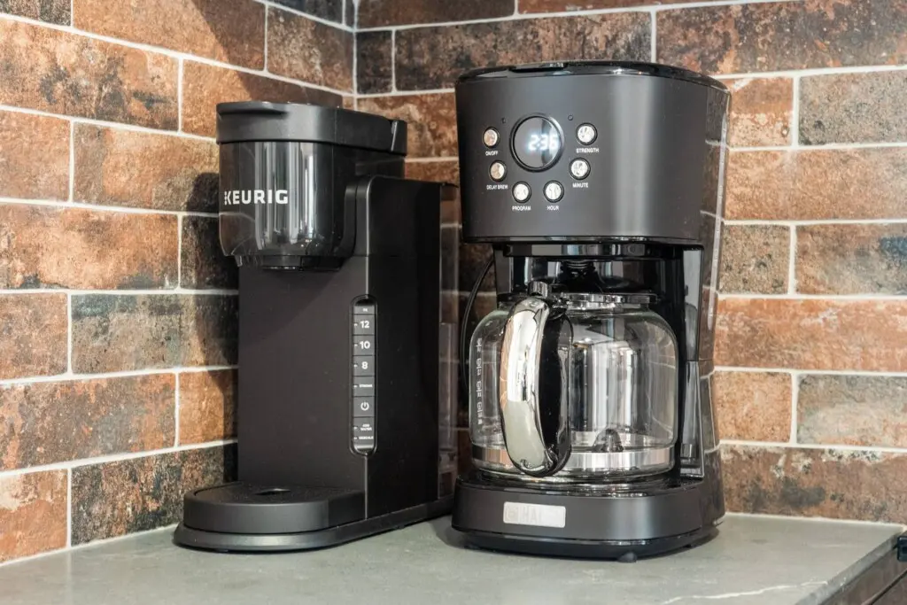 1adbf27c ad70 4954 896d d90c0ebb9928