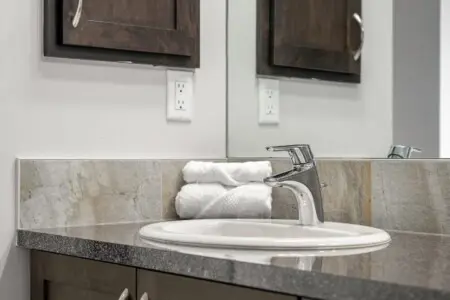 26e6f5d8 5d76 4e12 95e6 e0a8f7bd4977