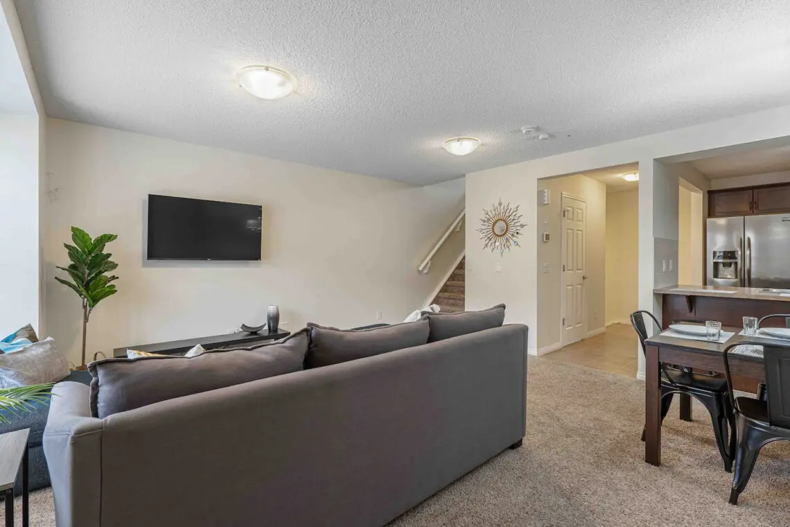 36cdb191 8025 43c6 82fe d590917a63bd