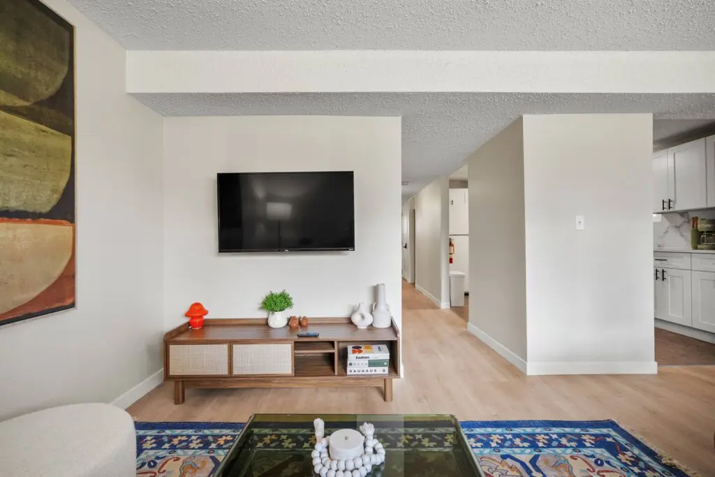 38f95bd3 6195 40be b550 cbcfca44ff3d