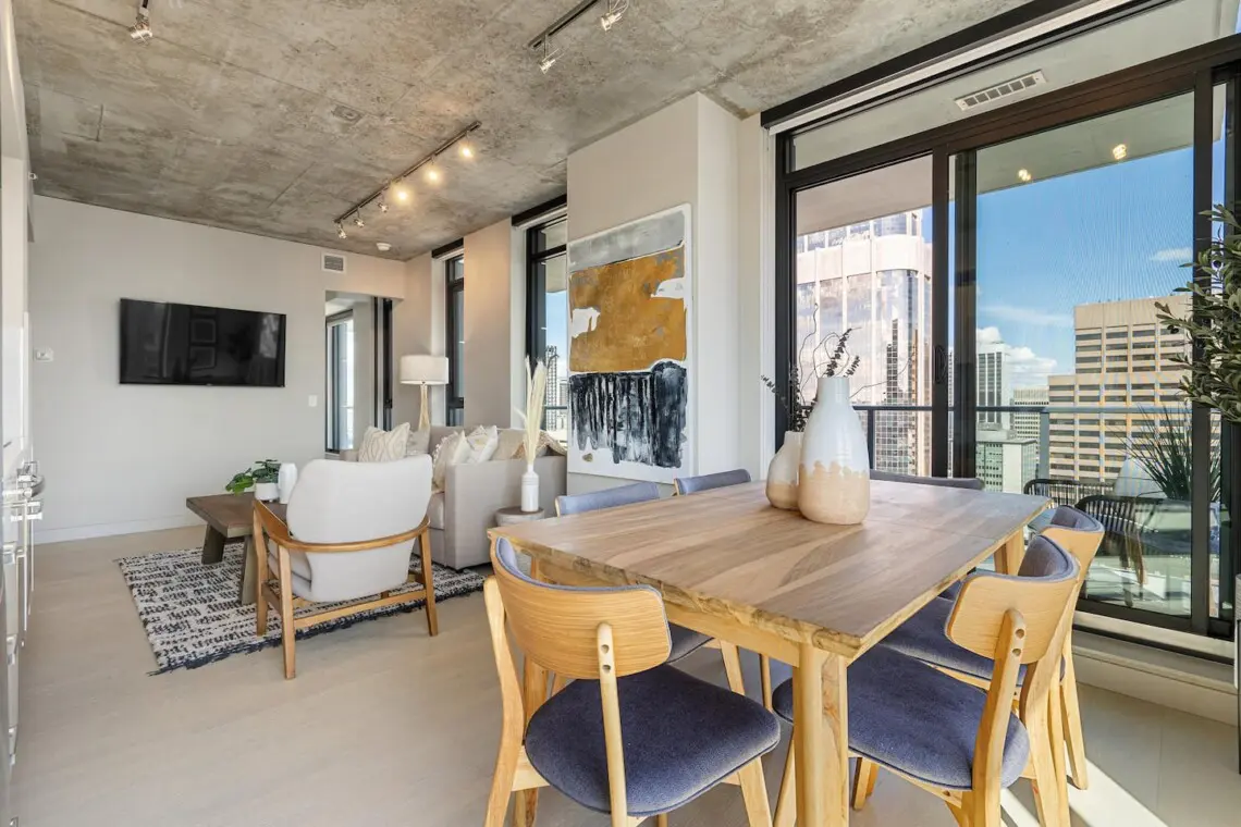 40732183 0349 4356 bc5b dd67e3d87195