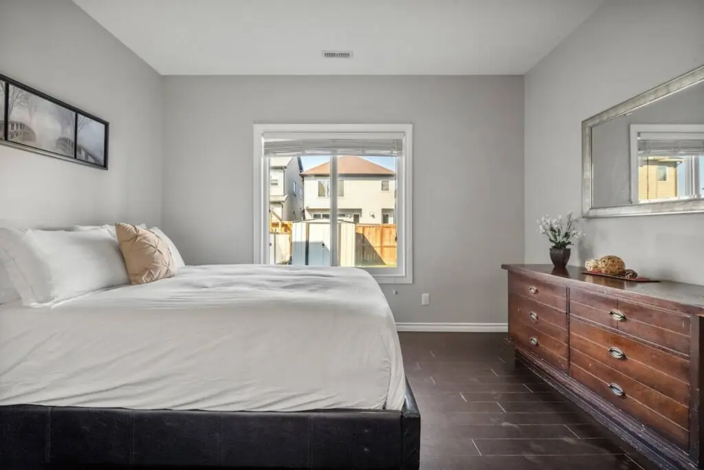 4bbfefd1 9348 49d5 a4b4 d391e9e866a9