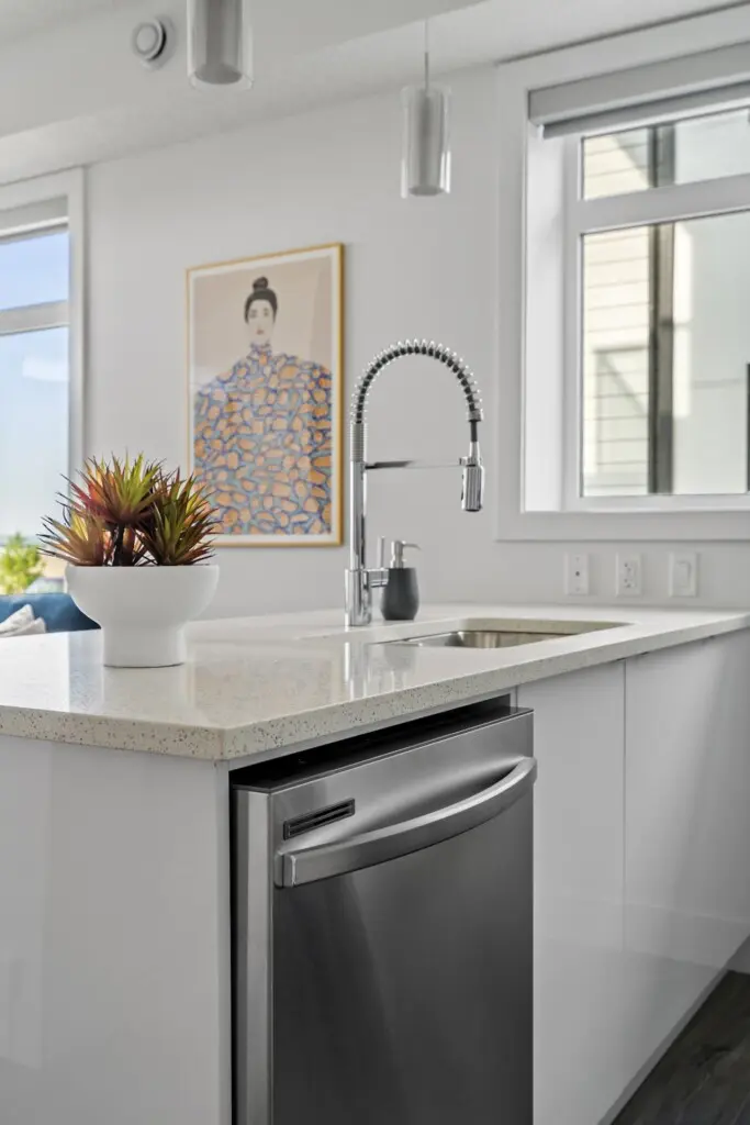 4cebf7fc 5f5d 4c5e ac37 a0ffe668e32d