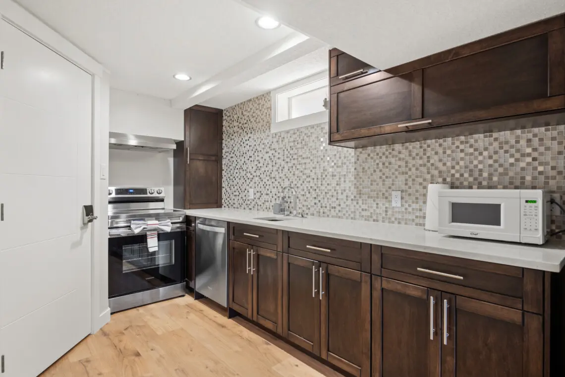 4e1b98f3 b995 4b81 8b61 90c7e3a97401