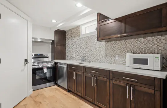 4e1b98f3 b995 4b81 8b61 90c7e3a97401