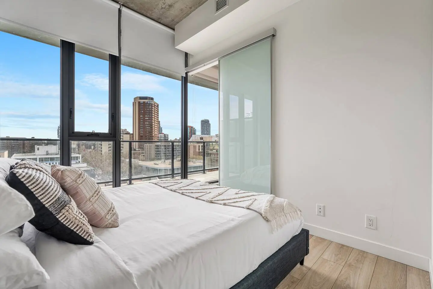 51266bdb c4f6 41b4 b517 c9b01c0b3755