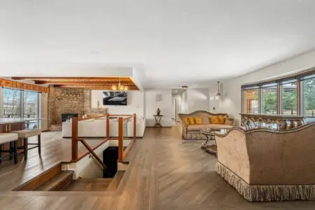 55157413 96d4 4c2d 8754 5a3d9527160d