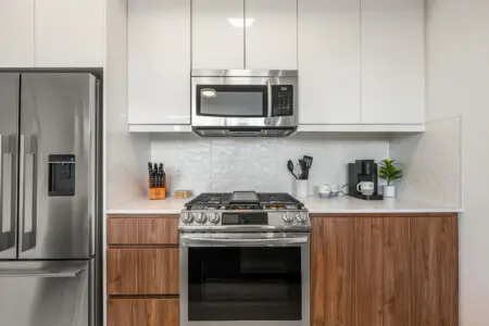 57fec2a5 7612 4c1c b9f9 1383819e214c