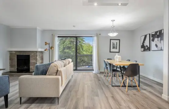 6587bada 441d 441f 8c00 0ae8ceac1a22