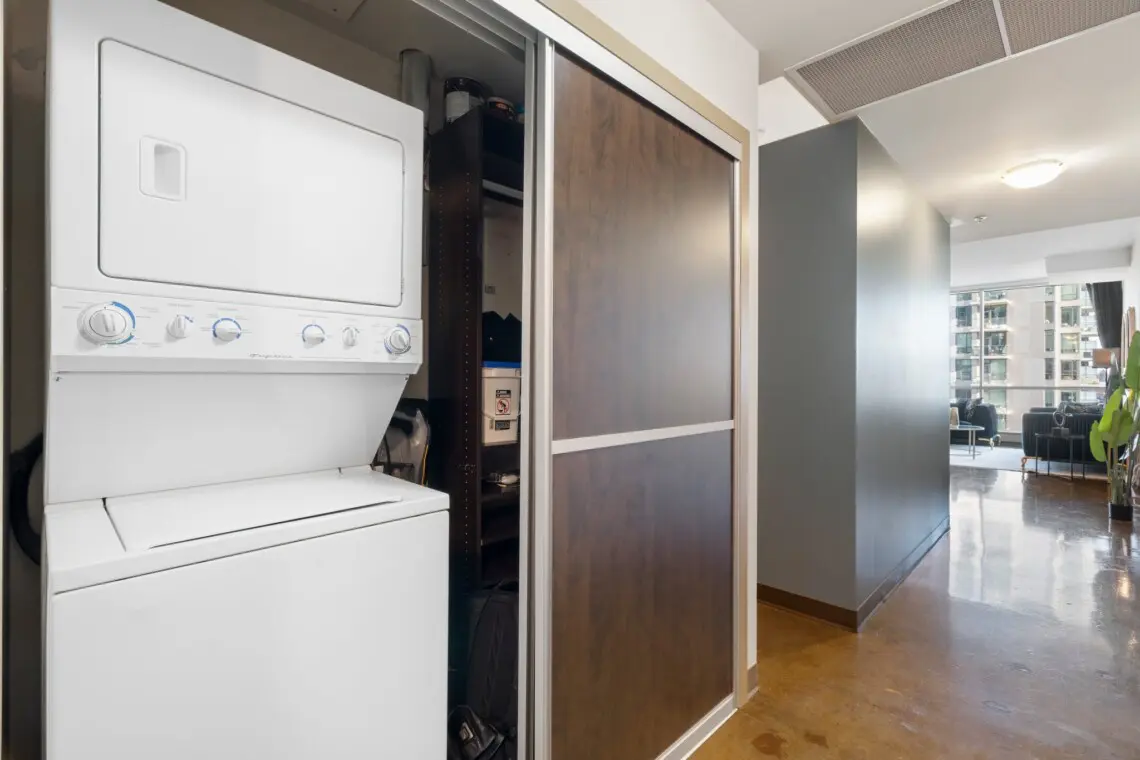 6abc2204 1098 4f73 98f1 3eaaabd406b0