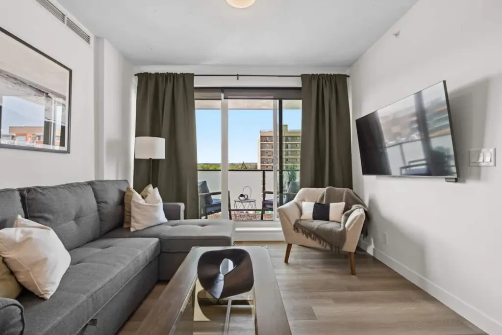 72e90b9e 1db4 4c65 a1f1 081bec9d6fc5