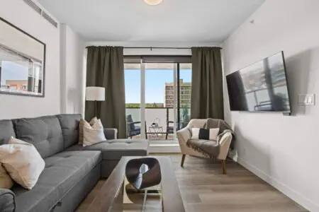 72e90b9e 1db4 4c65 a1f1 081bec9d6fc5