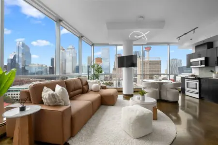 74ea5a01 c049 441a 88b5 6e97a69a7de3