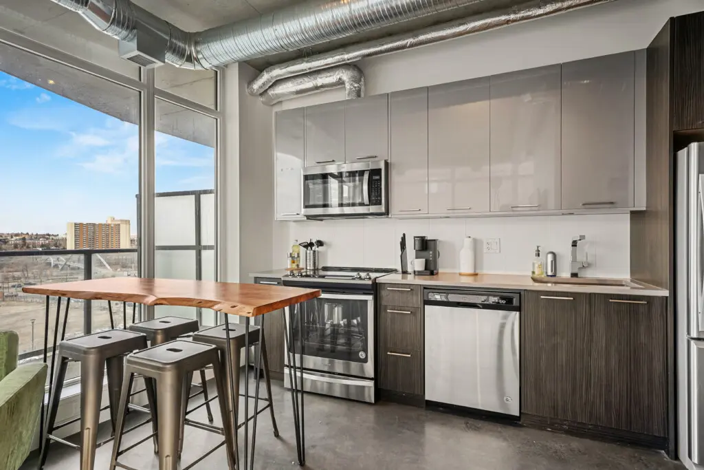 7c08dc28 3931 4656 bcc3 bb22727caabb