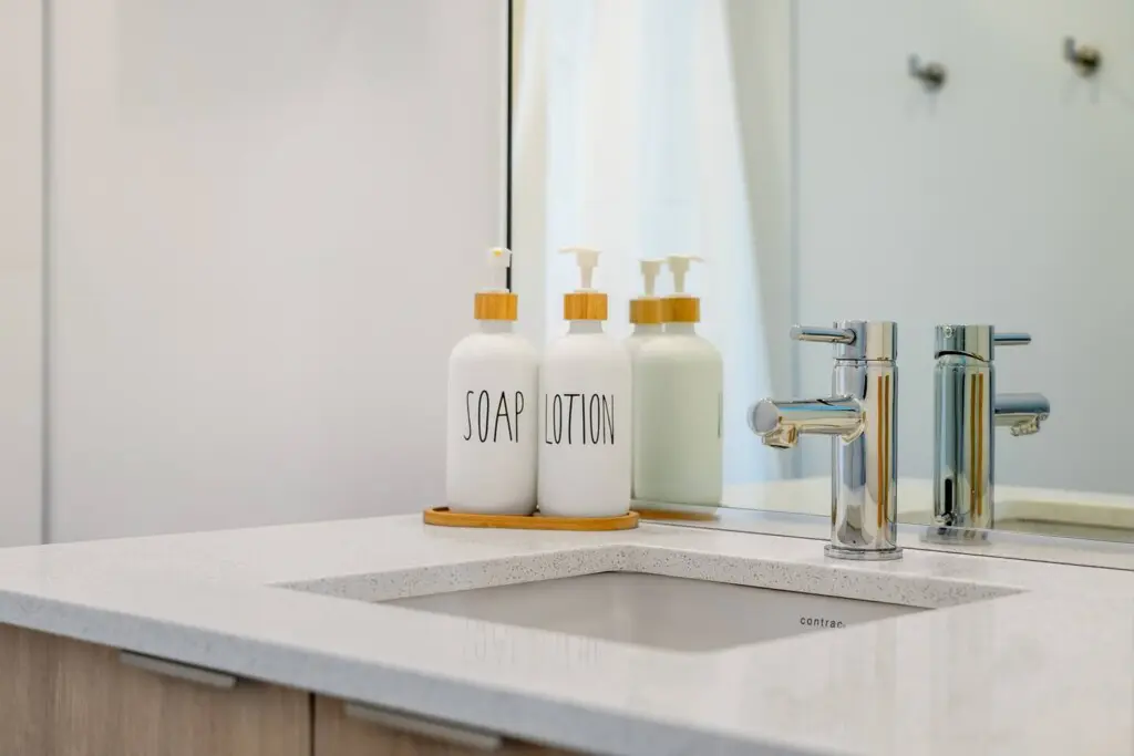 843032f4 f6ae 42a6 a9a9 f2c3ec12c5d7