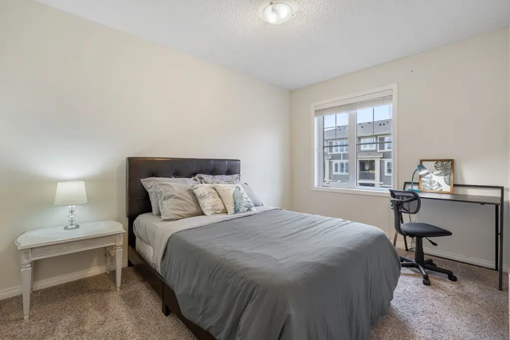 9418f809 0d8f 4443 bb5c cdef96cdb3c8