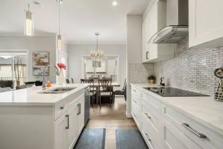 956a8373 16c5 46fb b626 57cf285ff9a1