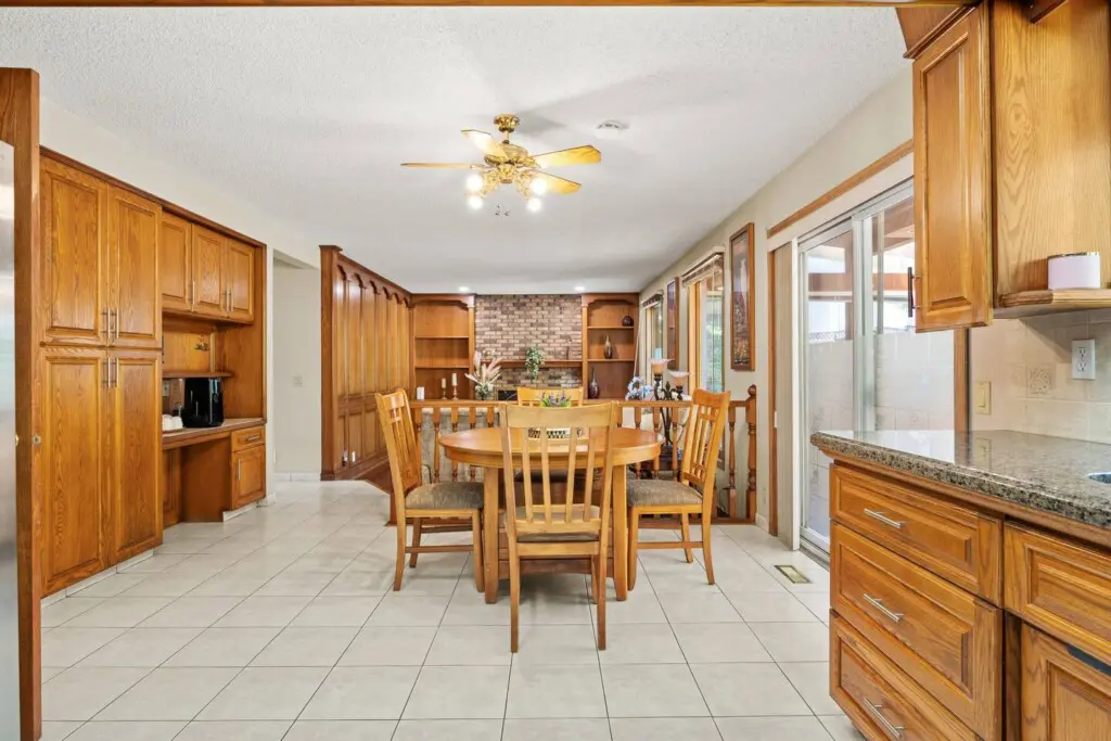 9ff6fd0e 5a6f 4b94 83b6 c2dc9ba0e4e8