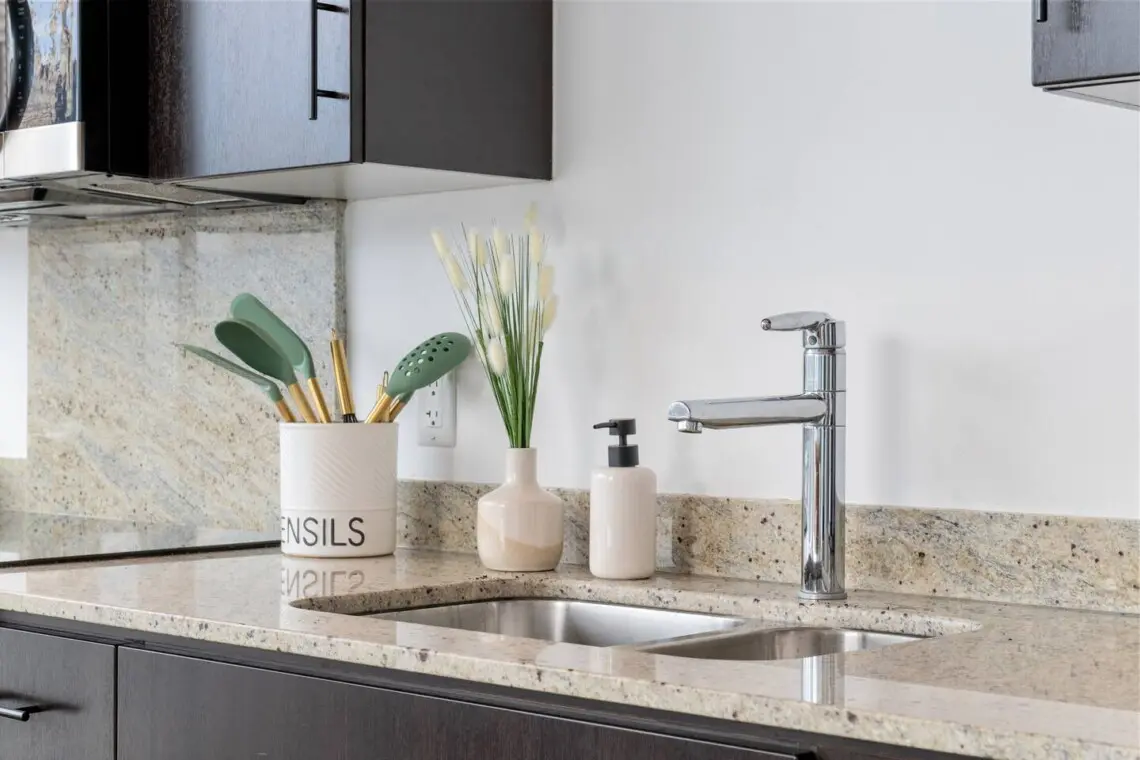 a0bf3d41 6bd1 43cc 944f 674d7768fbcd