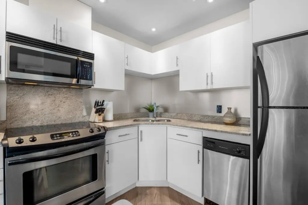 a4691d1f 98fd 400d ba3d fd184da0e050