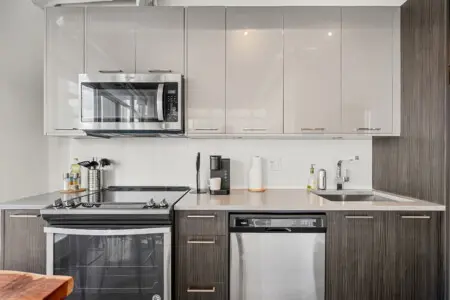 aa7c891e 37e0 422a a5b1 7019a5e769a3