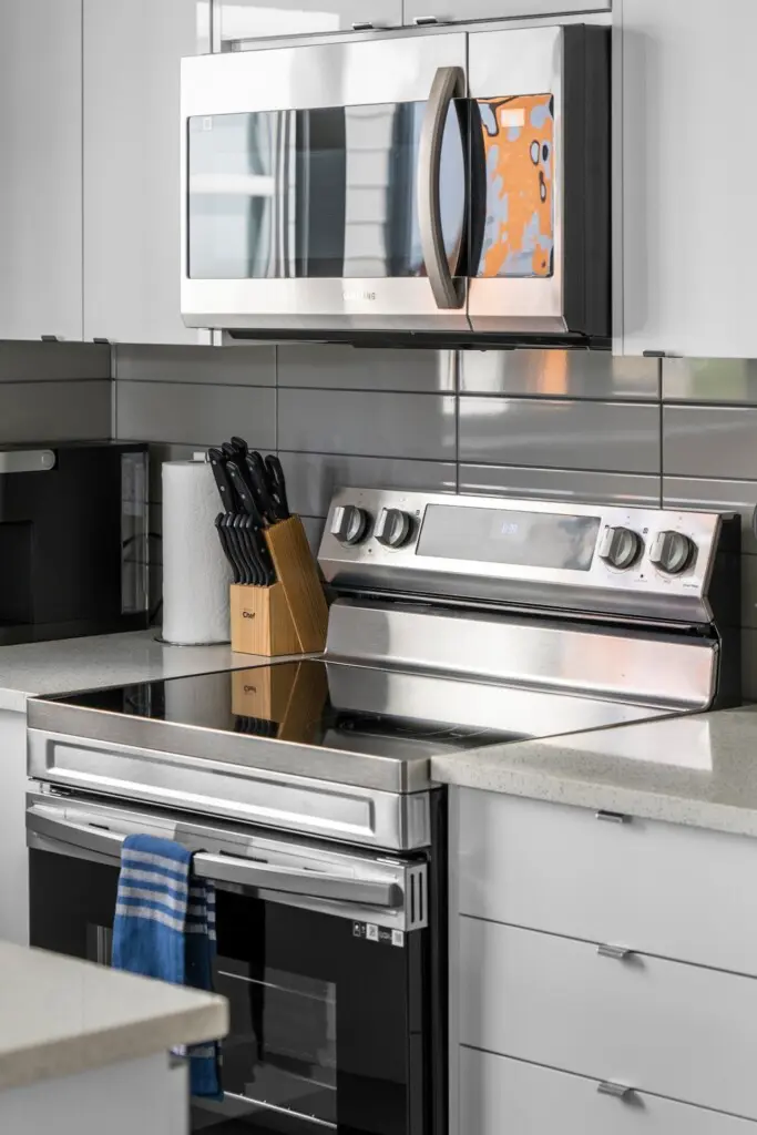 ab72b5dd f7d3 4565 9a26 50acf910641c