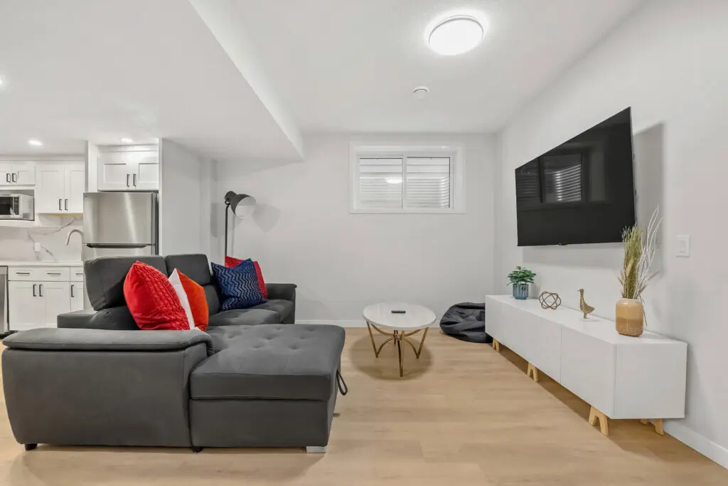 afe84ae2 e3c3 4513 89e7 e16312adad19