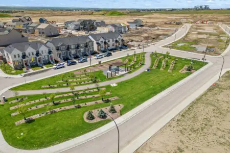 b8895bd8 1725 4dcb b1c4 c706c78084bb