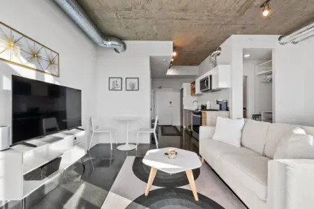 b979850d 76f5 4e45 9657 fd45be25431d