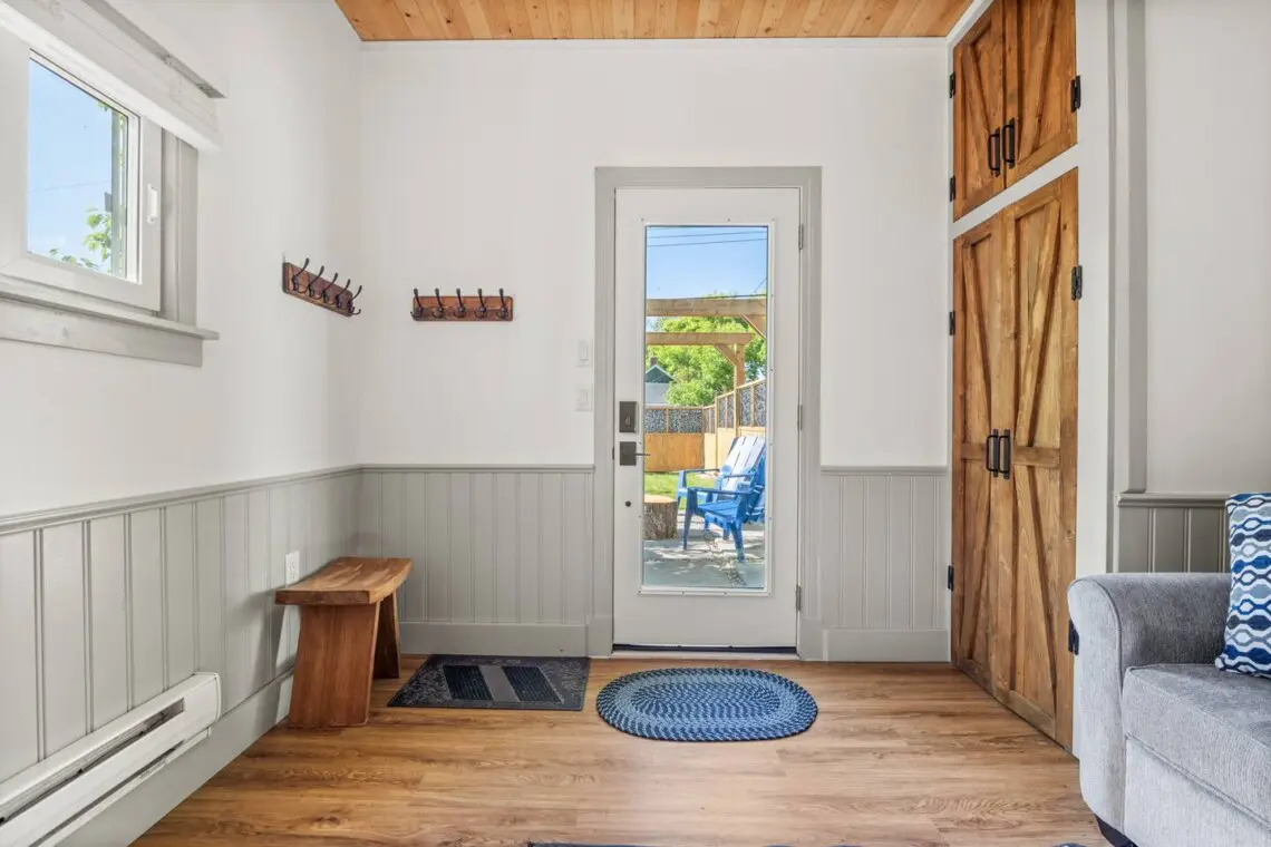 c147b396 b9e3 41ed a7aa f27a1ec1bb9c