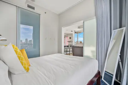 c1df7a36 aa2d 4f82 a7bf 0689e4b6cee8