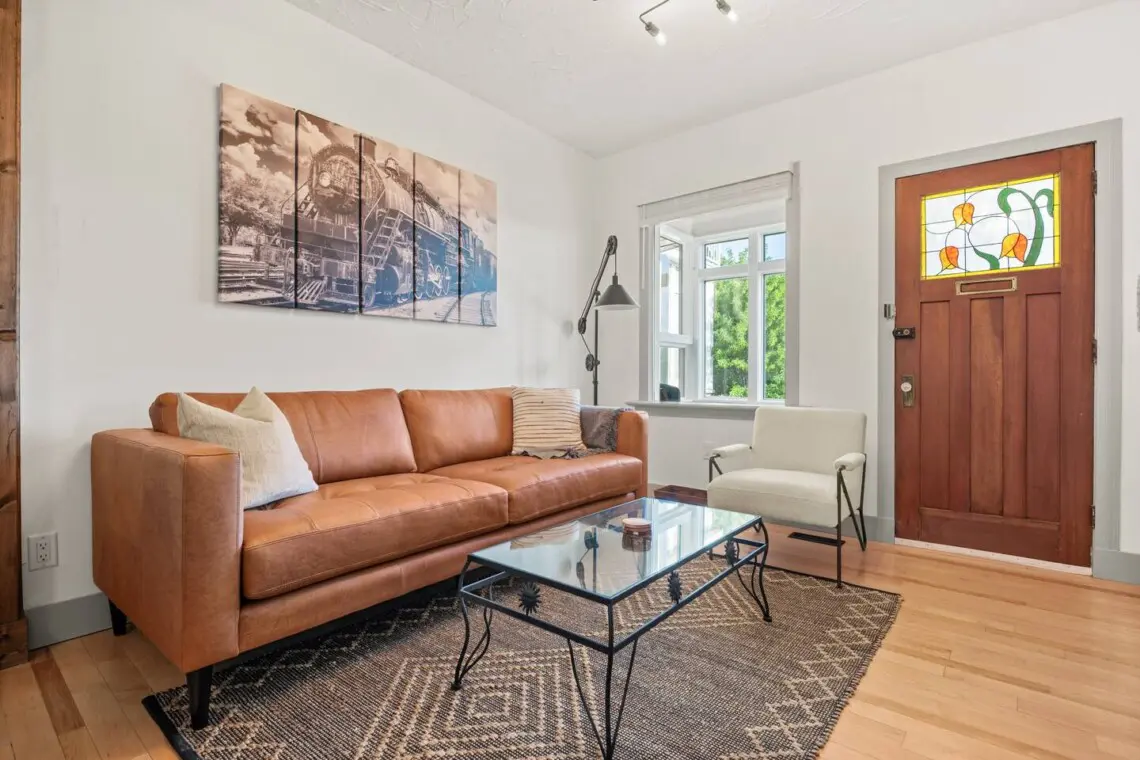 c258302b d541 4937 8270 f90c0fd5ab89