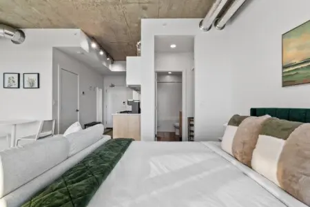 c61a486f c82a 442e 9e64 44f16bb472db