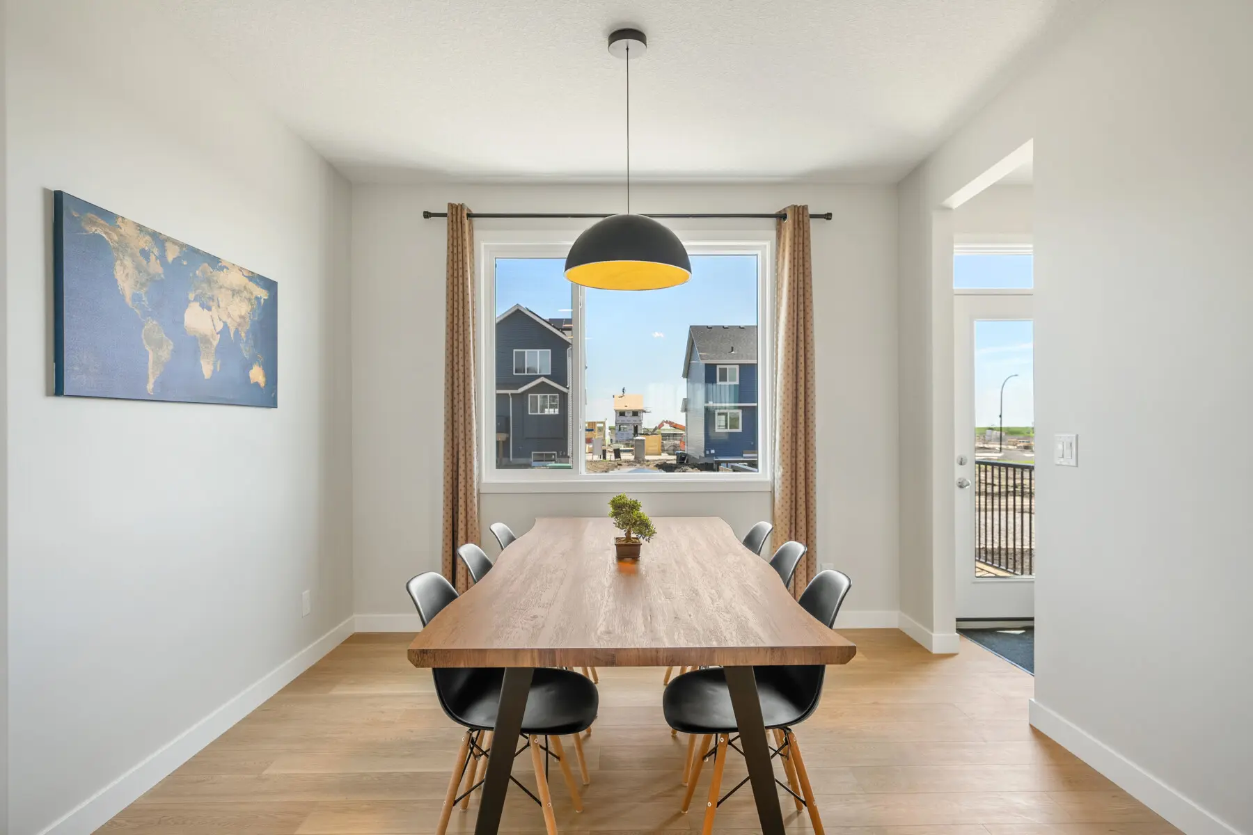 c7a6982e b7b6 4e21 800e 07b62ea83123