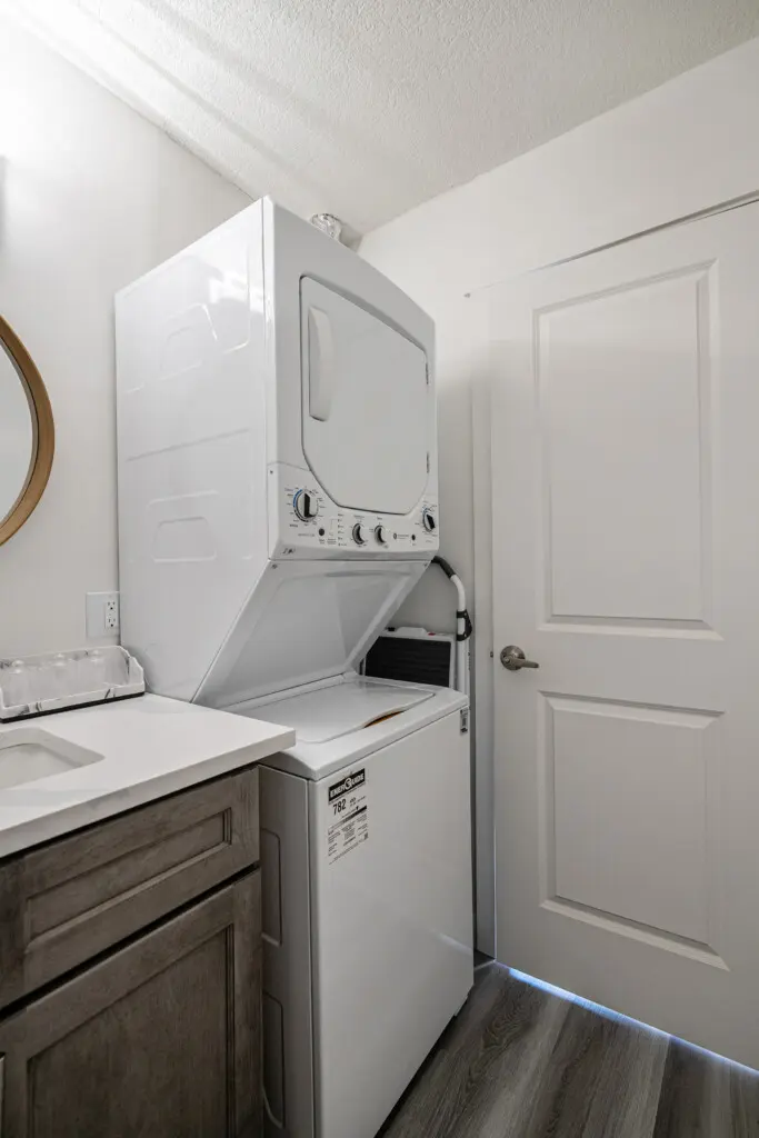 c7cc03b7 5beb 42c5 9f4a cecf4d9ee1ef