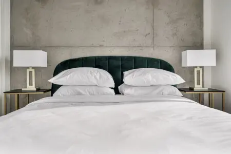 c8be8420 64ea 46f3 bb2f f5751e702cd5