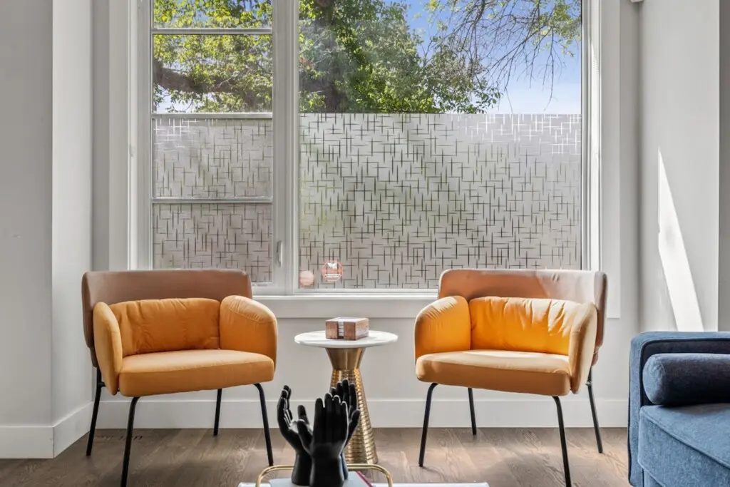 d3cf948e 95d6 4089 bd14 3d60233ce5d8