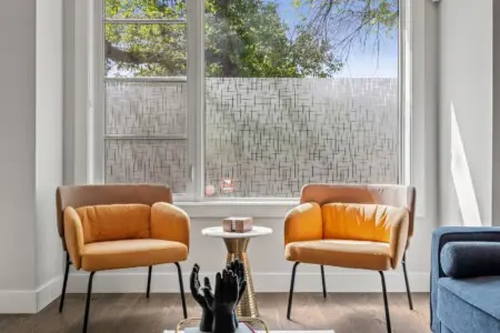 d3cf948e 95d6 4089 bd14 3d60233ce5d8