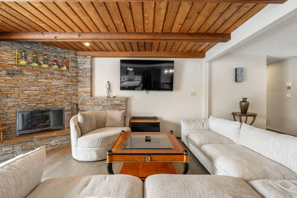 d81fbbdc 3fa8 441a 8ba4 2471c9dc2d32