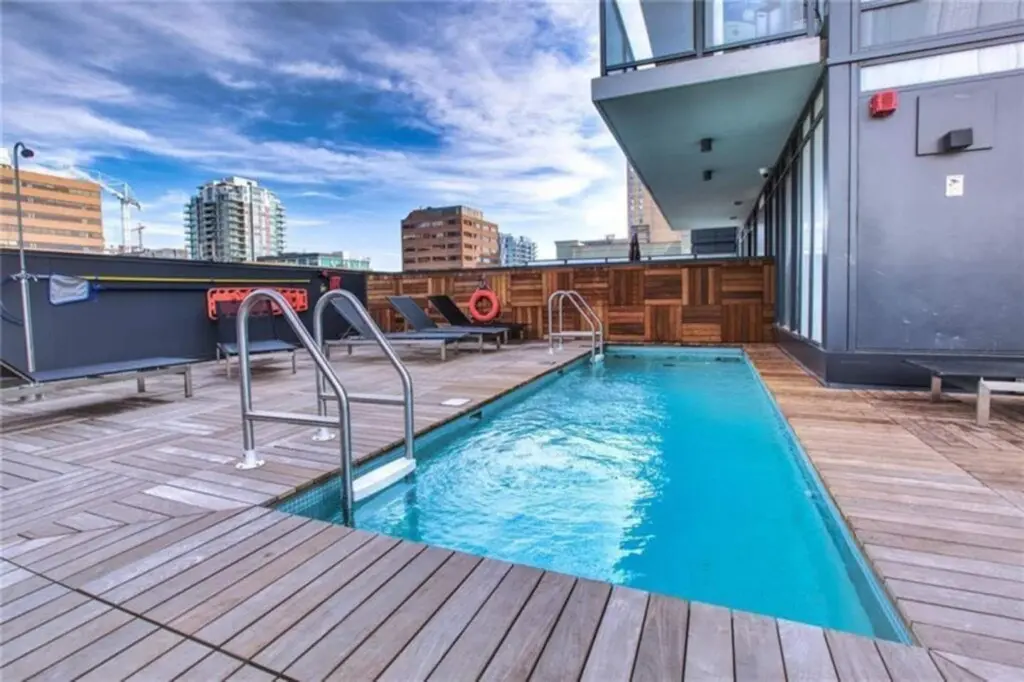 d9591341 ad06 4369 8664 c275b6f41f66