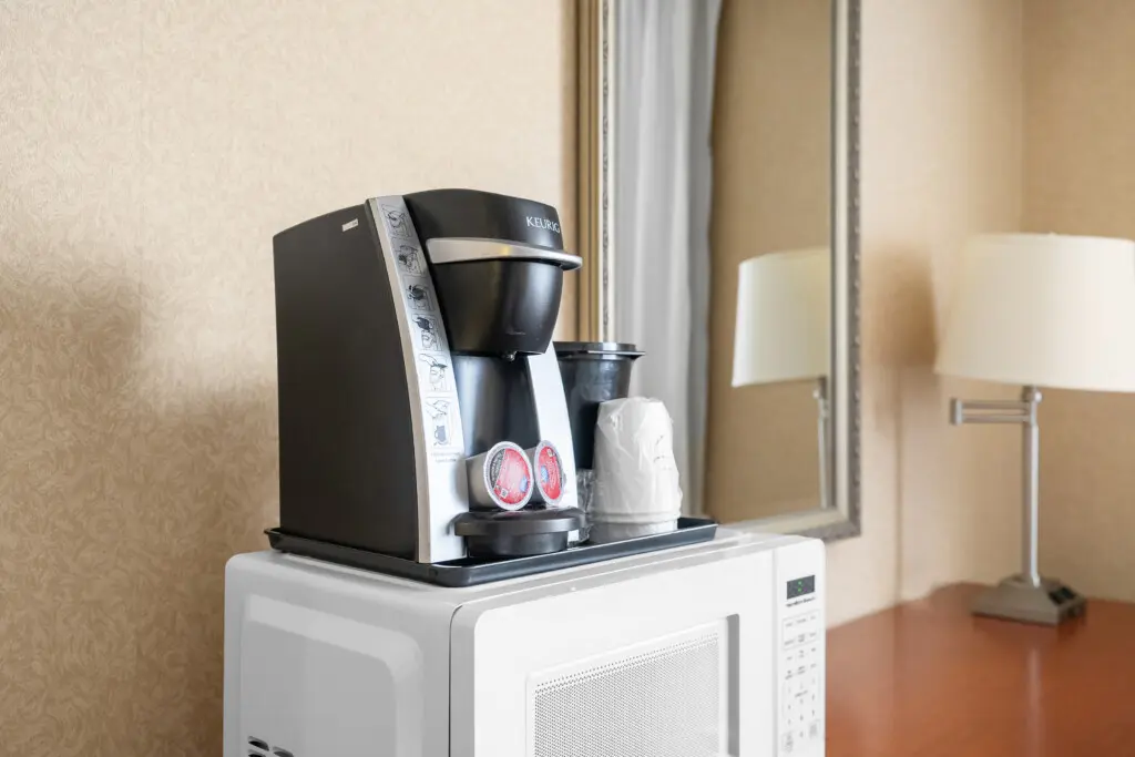 e3377325 e339 4084 8ffc 3fe65122a09c