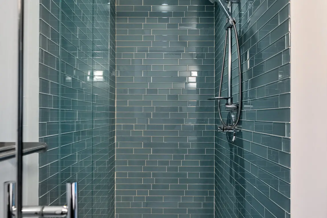 e396e931 f70c 40a8 9440 95de73e24d8b