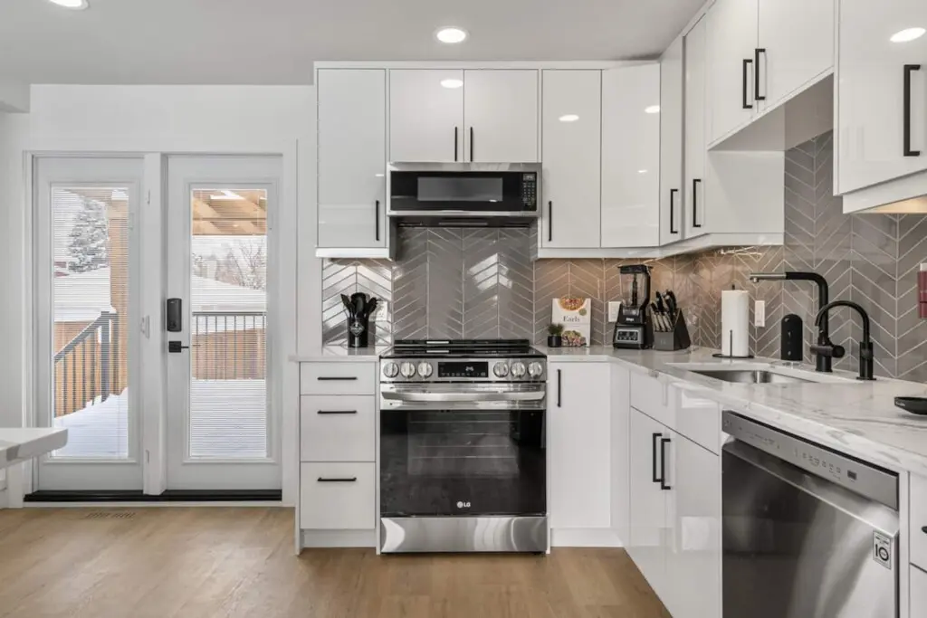 ef3e2b2f bb53 494f aa64 f3ebc037fdc5