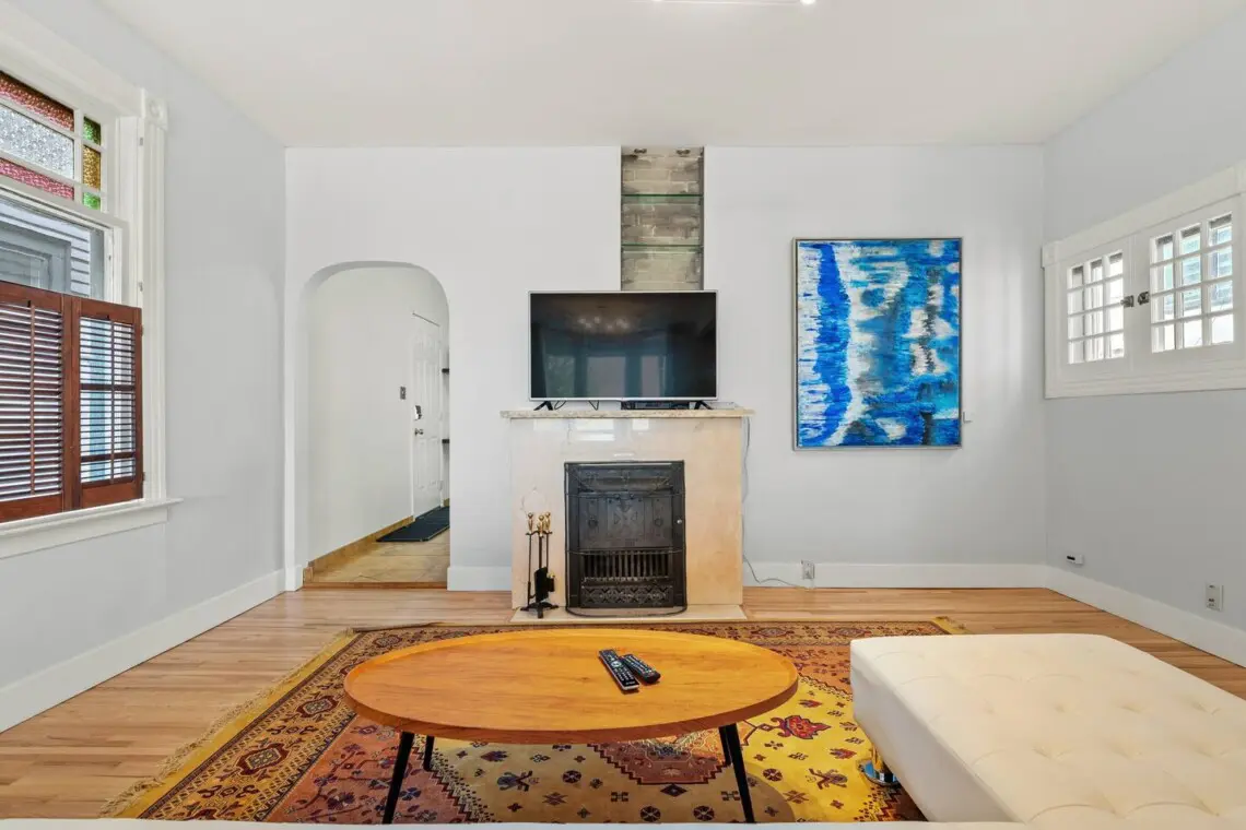 f2d16429 bc6d 4605 af75 0152a2ca3182